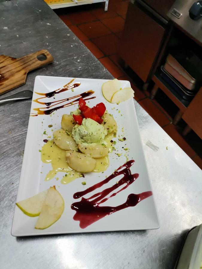 Casa Oliva Albergo Diffuso Bargni ภายนอก รูปภาพ