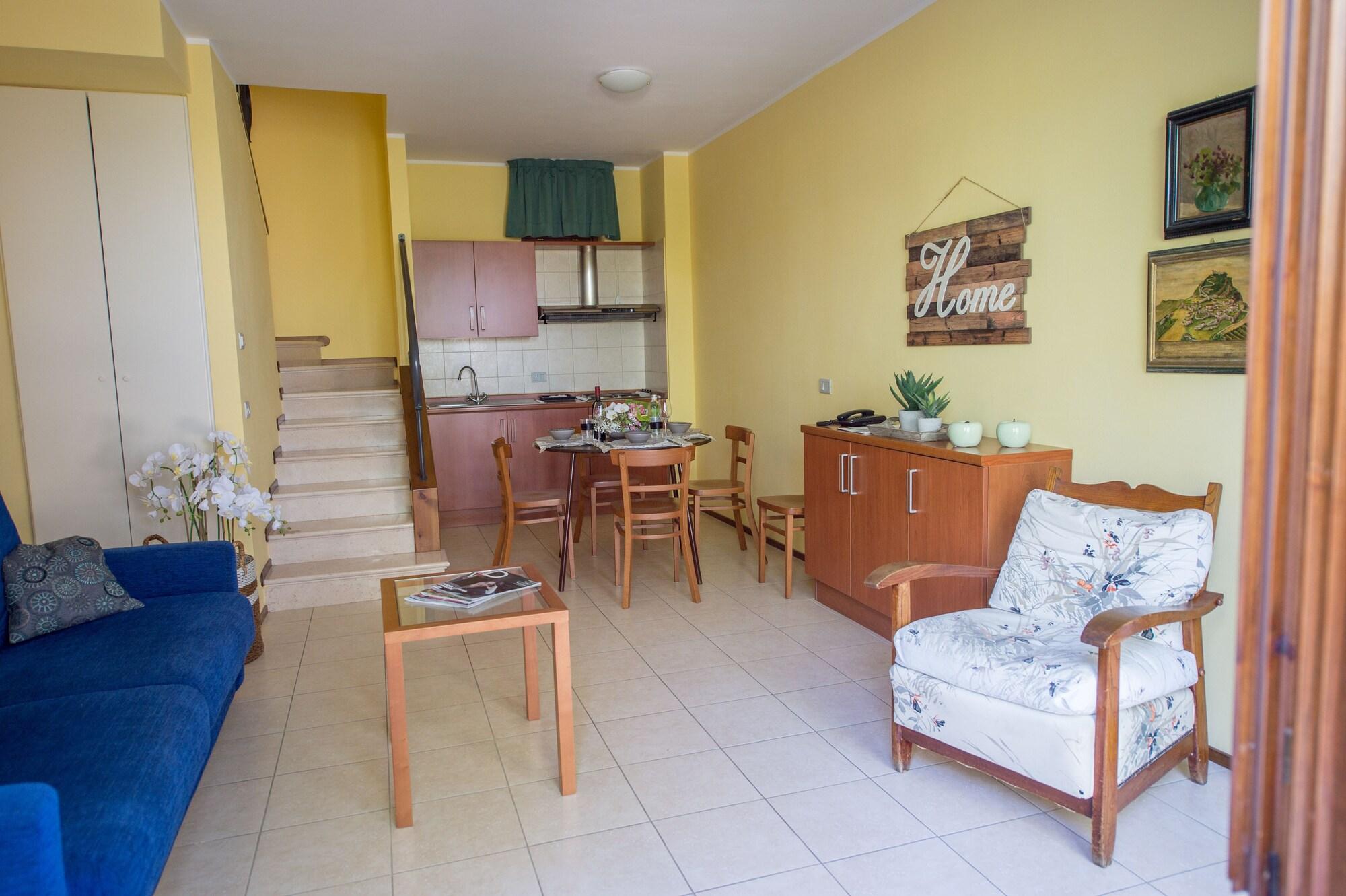 Casa Oliva Albergo Diffuso Bargni ภายนอก รูปภาพ