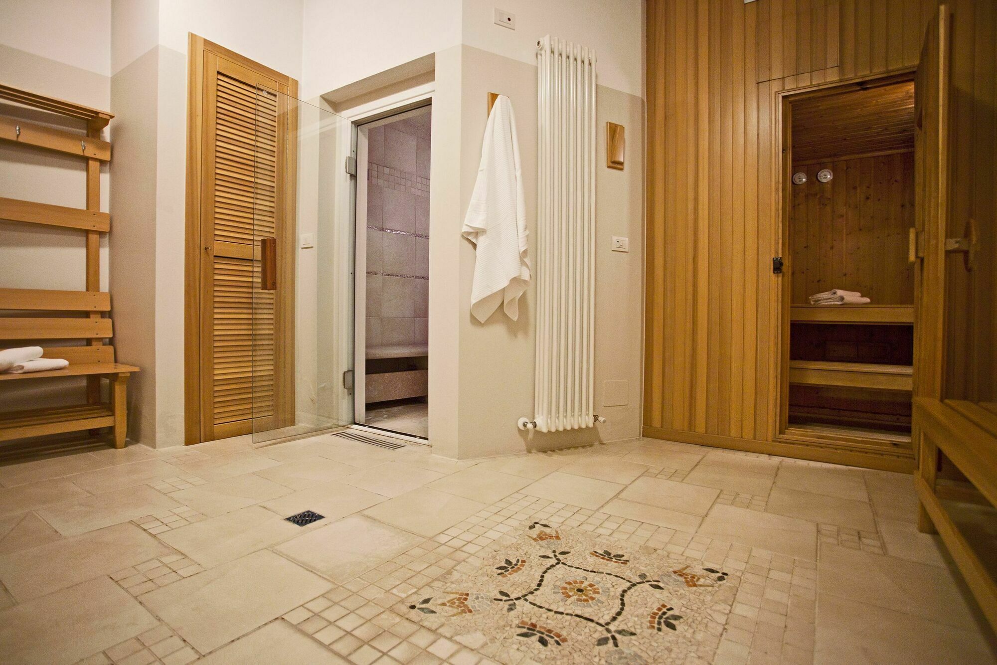 Casa Oliva Albergo Diffuso Bargni ภายนอก รูปภาพ